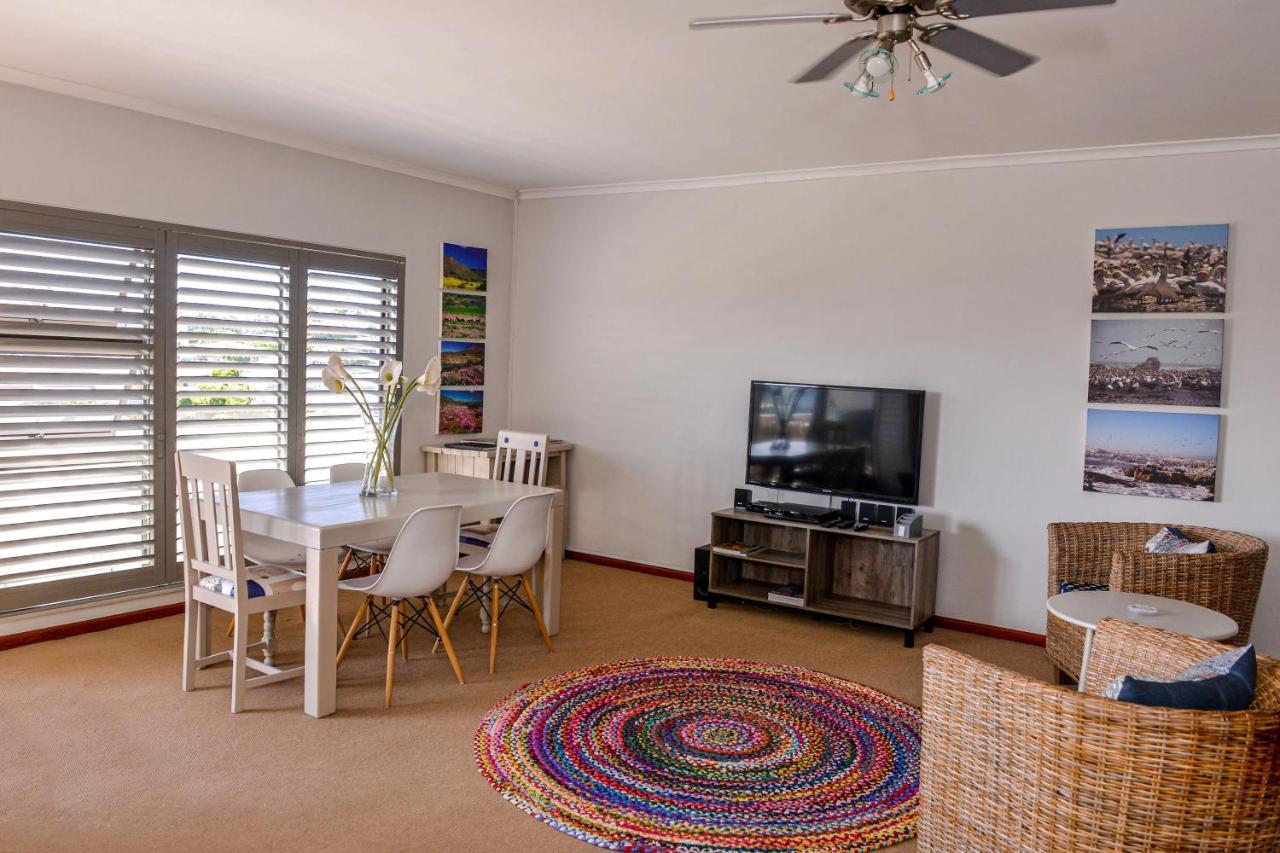 Madriko 36 Cozy Self Catering 2 Bedroom Apartment Langebaan Exterior foto